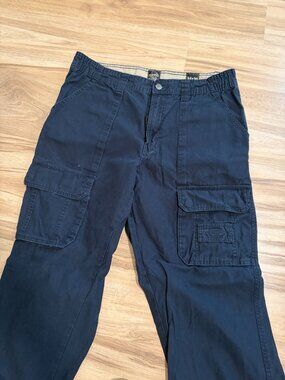 RedHead Navy Cargo Pants – Size 34 x 30